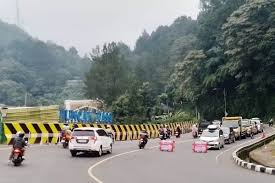 Wisata Jalur Lambat: Tren Liburan Menggunakan Kendaraan Listrik Berkecepatan 20 km/jam demi Menikmati Pemandangan